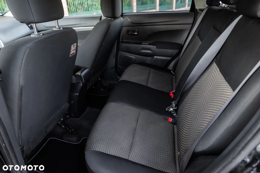 Mitsubishi ASX 1.6 Invite Navi - 16