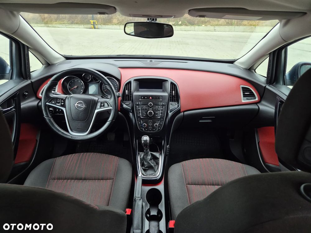 Opel Astra 1.6 Design Edition - 15