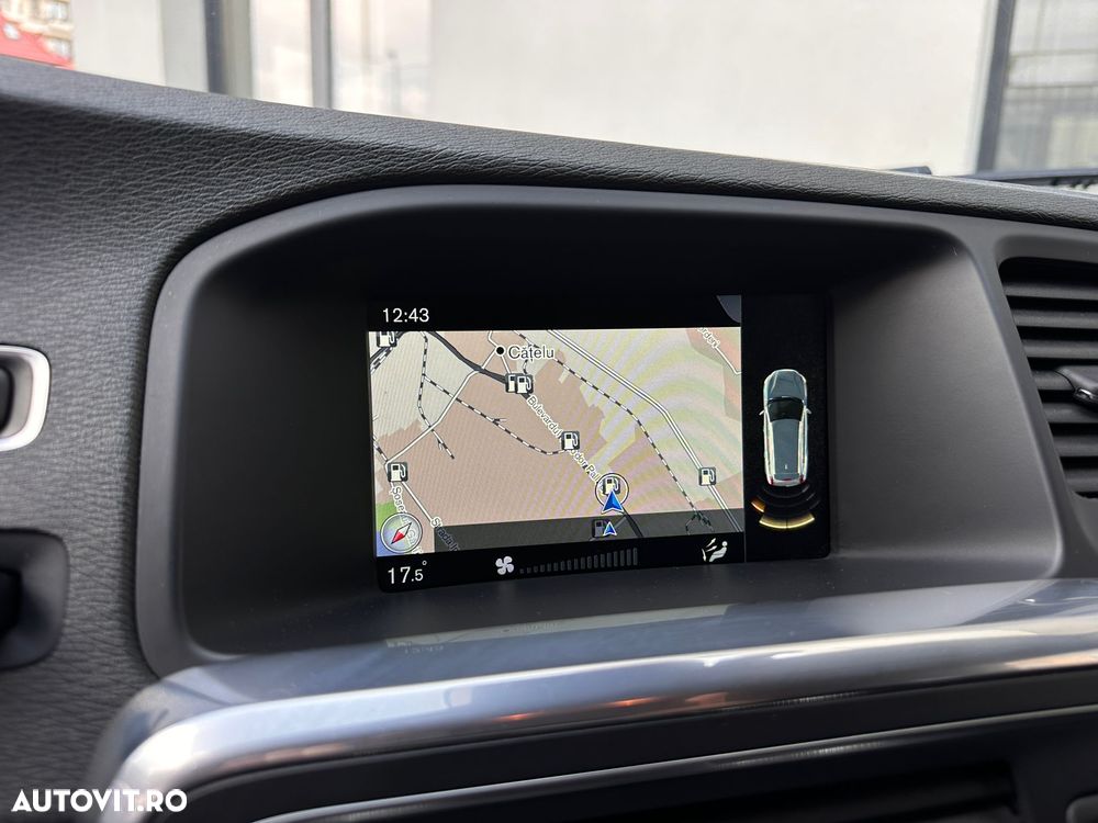 Volvo V60 D3 Momentum - 11