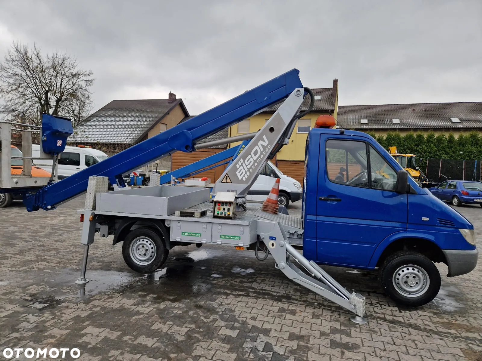 Mercedes-Benz Sprinter - 5