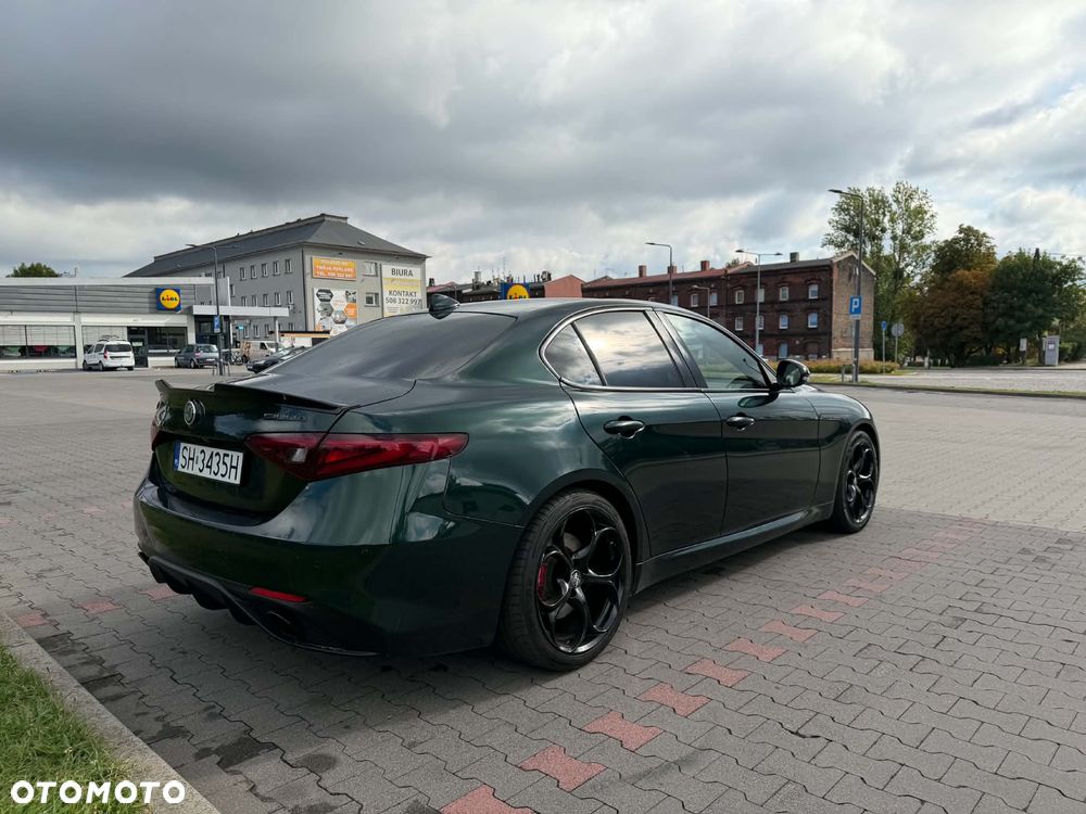 Alfa Romeo Giulia 2.0 Turbo Veloce Q4 - 4