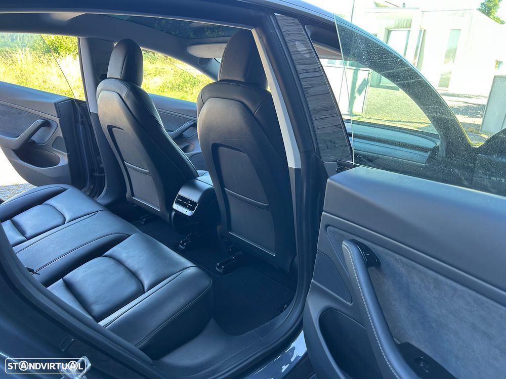 Tesla Model 3 Performance Dual Motor AWD - 17