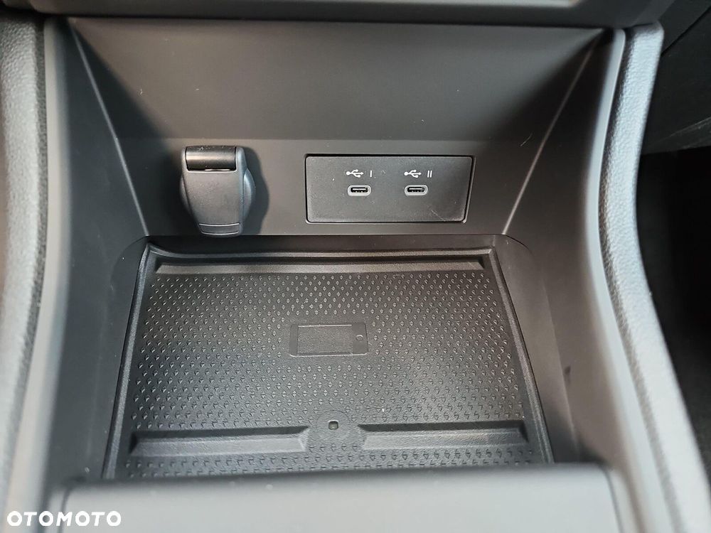 Renault Captur 1.6 E-TECH Full Hybrid 145 Techno - 26