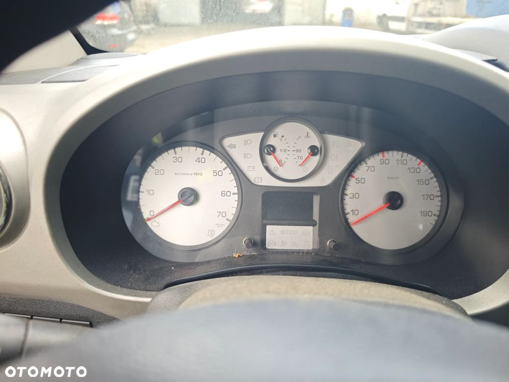 Peugeot Partner - 7