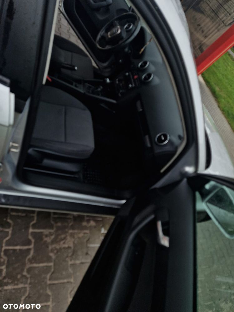 Audi A3 Sportback 1.9 TDI Attraction - 10