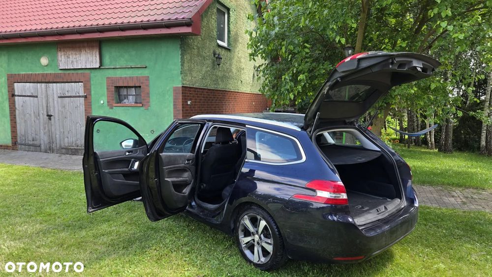Peugeot 308 1.6 BlueHDi Allure S&S EAT6 - 17