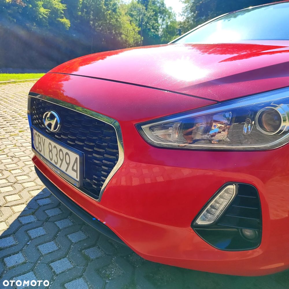 Hyundai i30 1.4 Premiere Comfort - 9