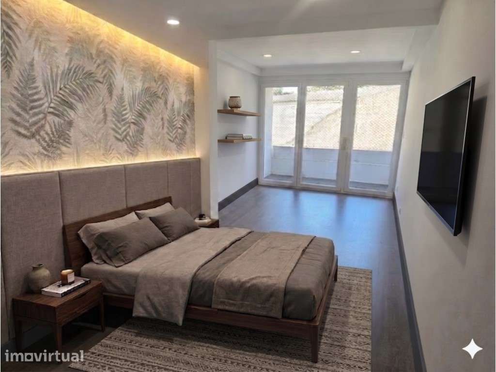 Apartamento T2+1 Remodelado com 2 Suítes e Garagem | Paranhos, Porto - Grande imagem: 2/16