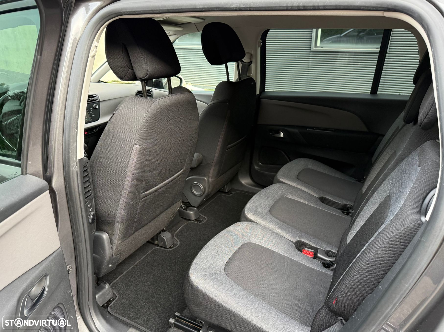 Citroën C4 Spacetourer BlueHDi 130 Stop&Start EAT8 SHINE - 19