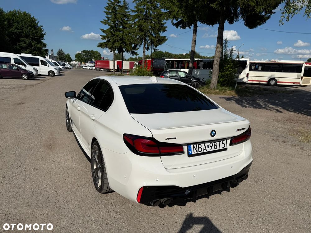 BMW Seria 5 M550i xDrive - 12