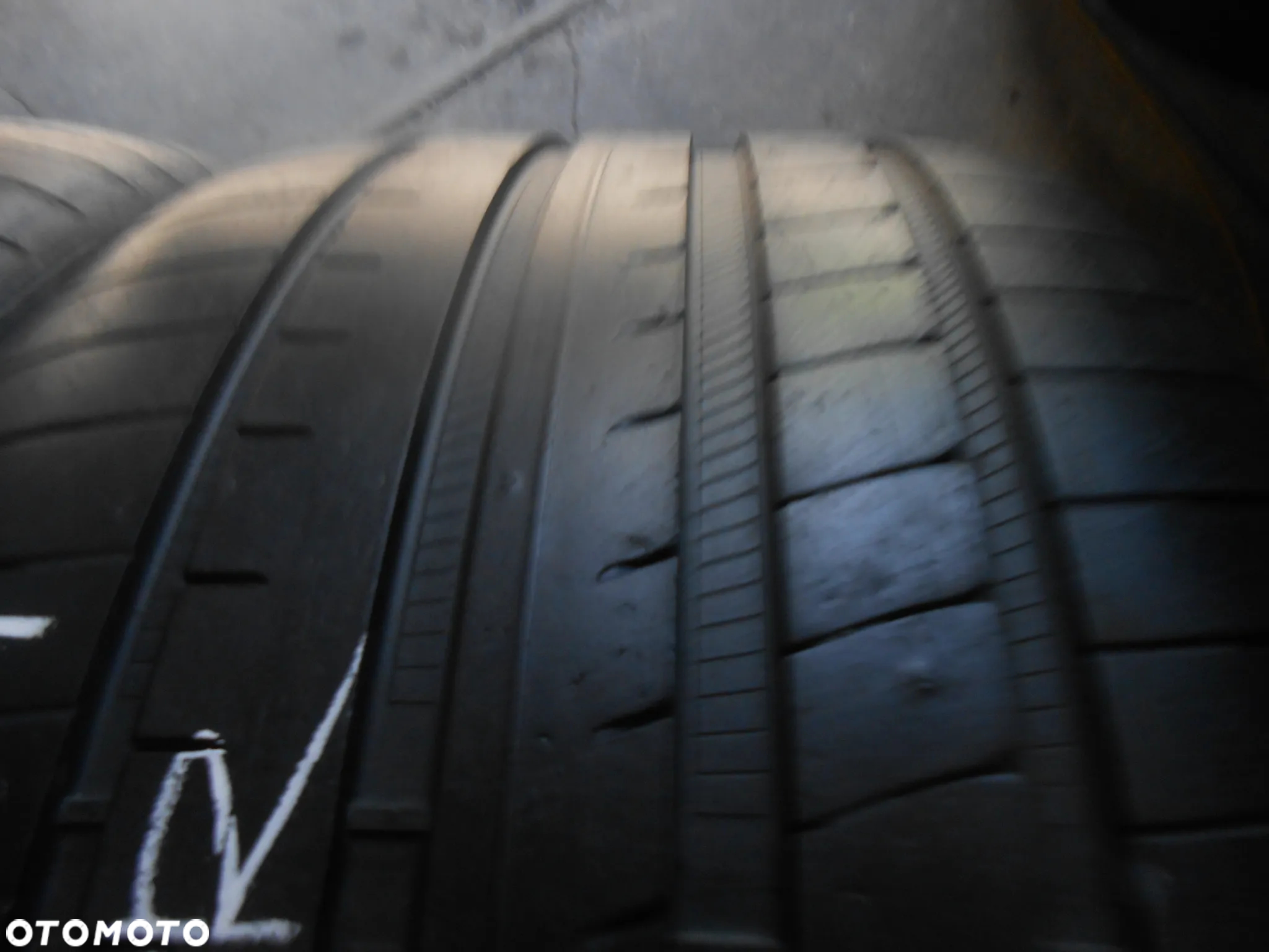 OPONY 295/35R21 GOODYEAR EAGLE F1 ASYMMETRIC 3 SUV DOT 3123 / 4122 6.6MM - 4