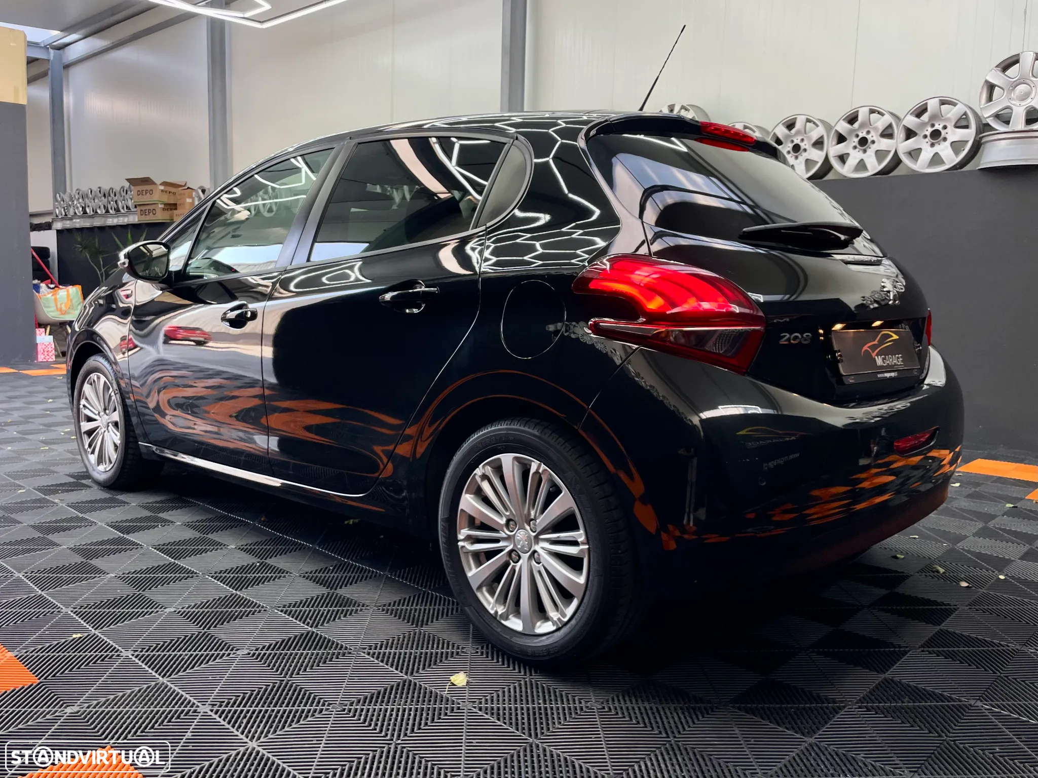 Peugeot 208 1.2 PureTech Style - 11