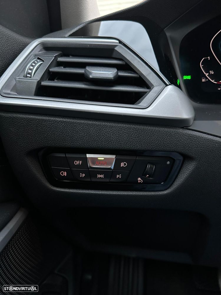 BMW 330 e Touring Corporate Edition Auto - 21