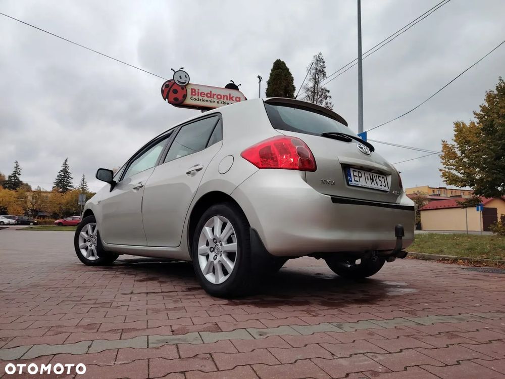 Toyota Auris - 2