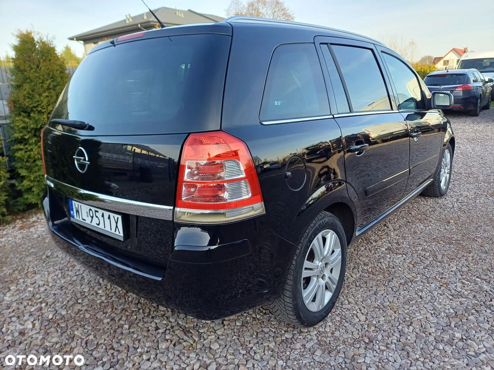 Opel Zafira 1.8 Edition 111 Jahre - 12