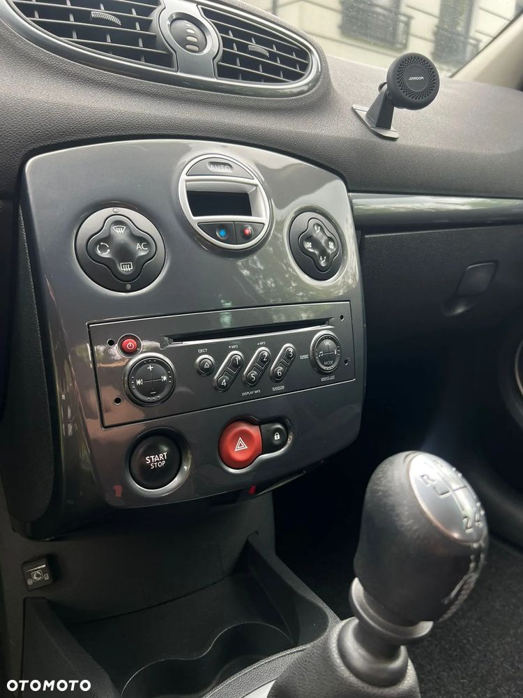 Renault Clio 2.0 16V ESP Edition Dynamique - 9
