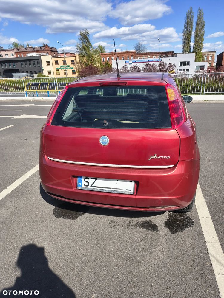 Fiat Punto 1.2 16V Dynamic - 2