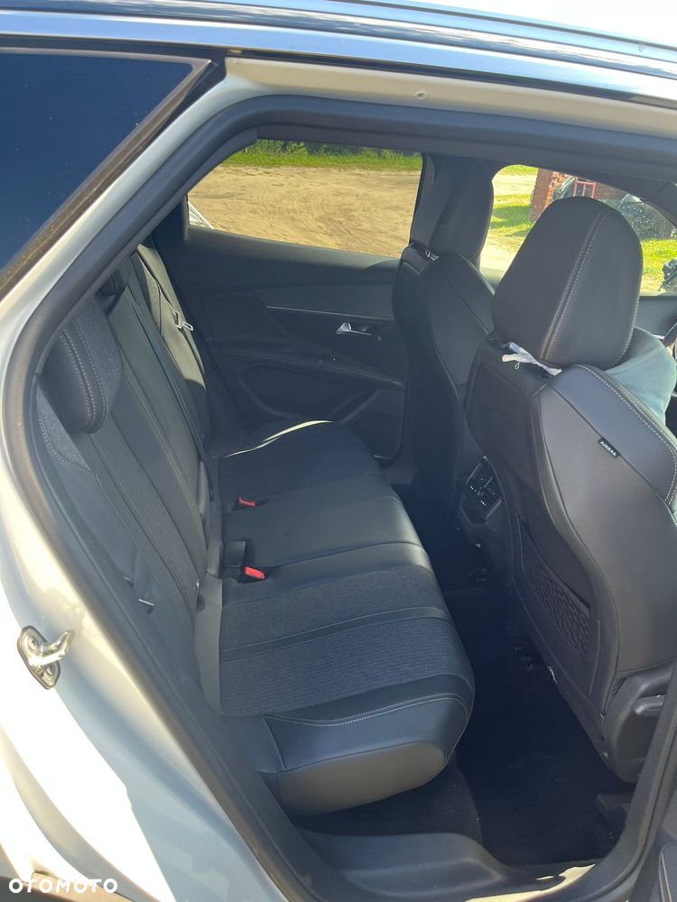 Peugeot 3008 1.2 PureTech GT S&S - 6