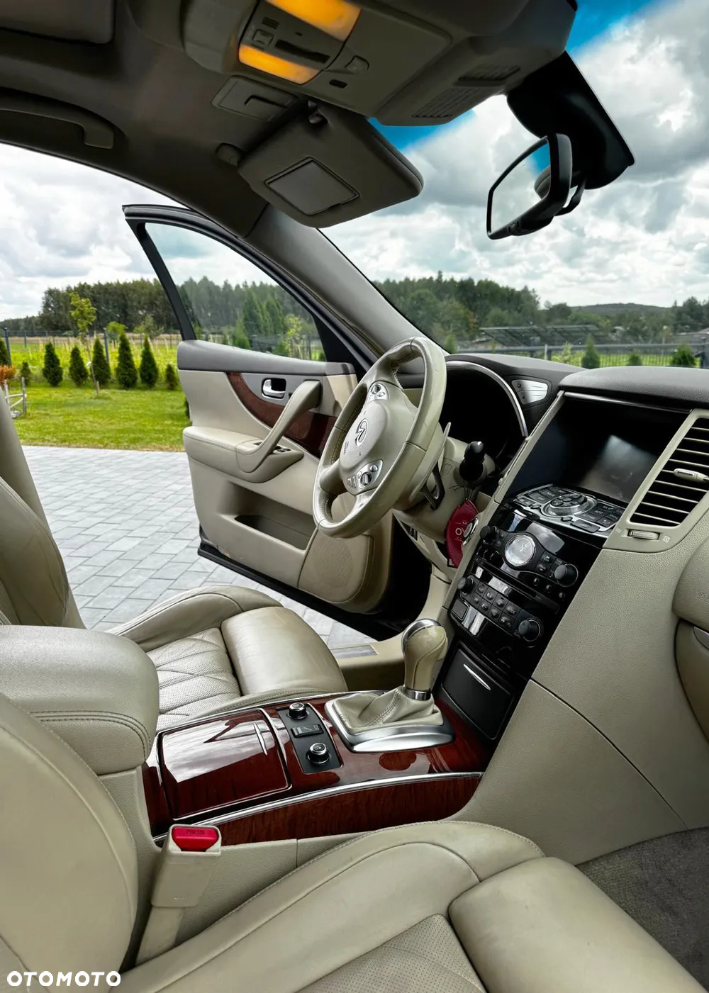 Infiniti QX70 3.0d S Premium - 10