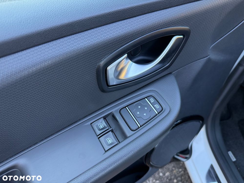 Renault Clio 1.2 16V Limited - 13