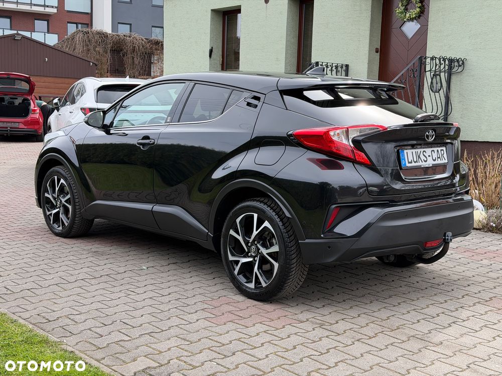 Toyota C-HR 1.2 Turbo Team Deutschland - 38