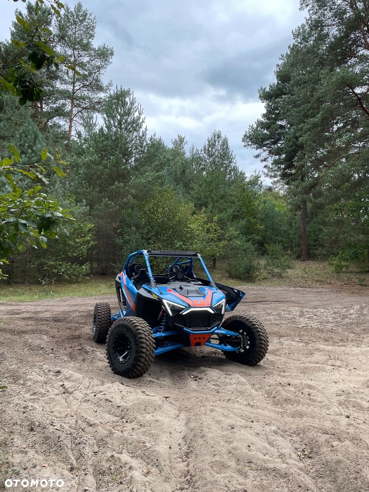 Polaris RZR - 9