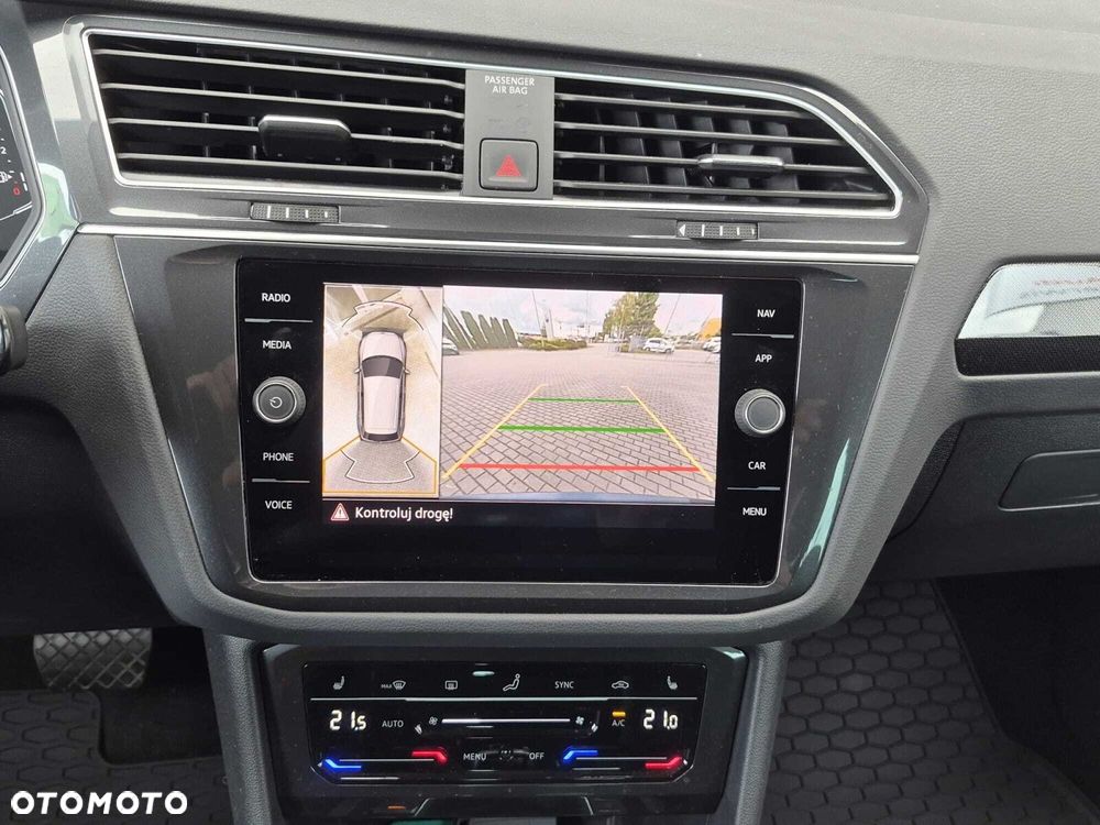 Volkswagen Tiguan - 9