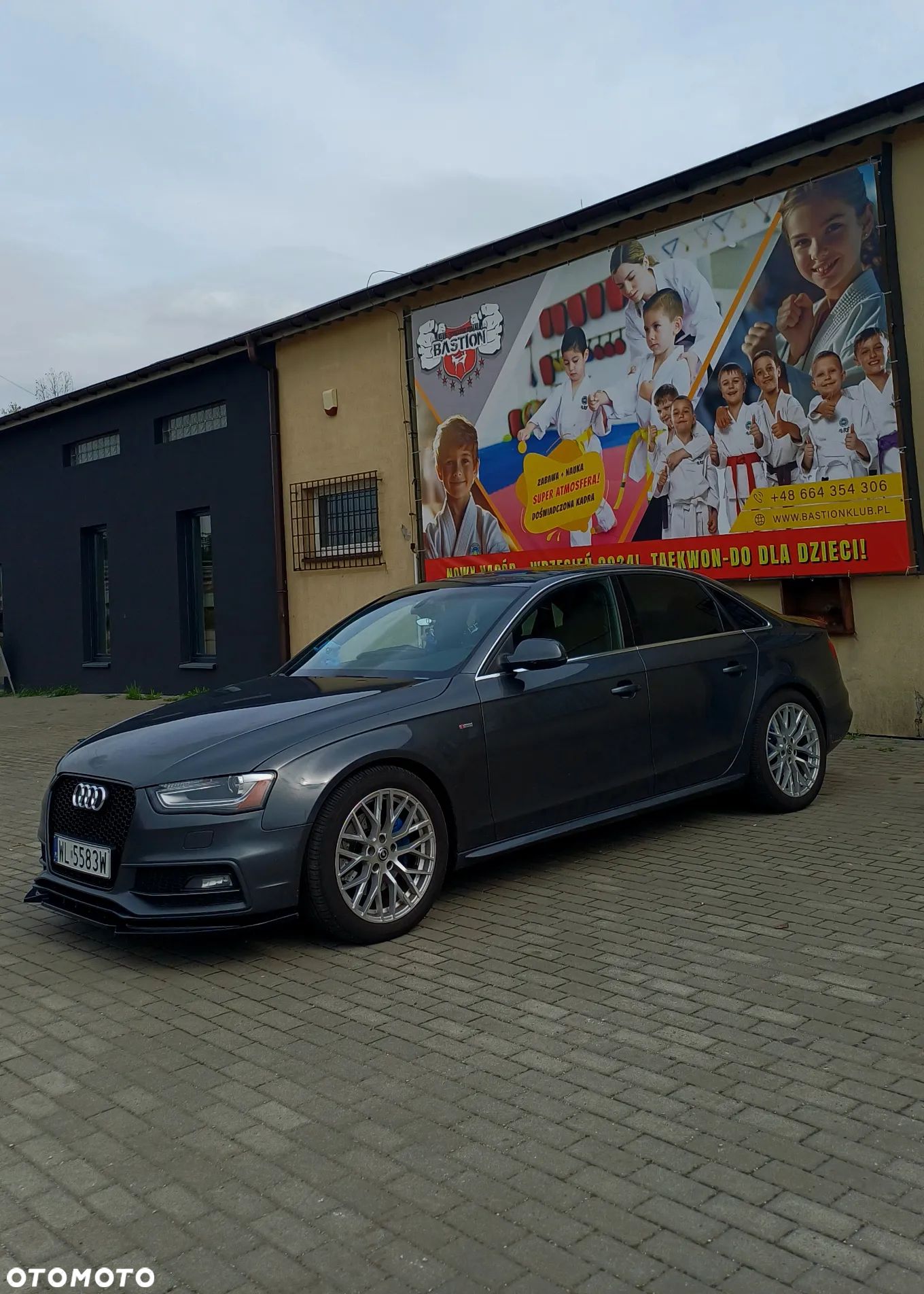 Audi A4 - 1