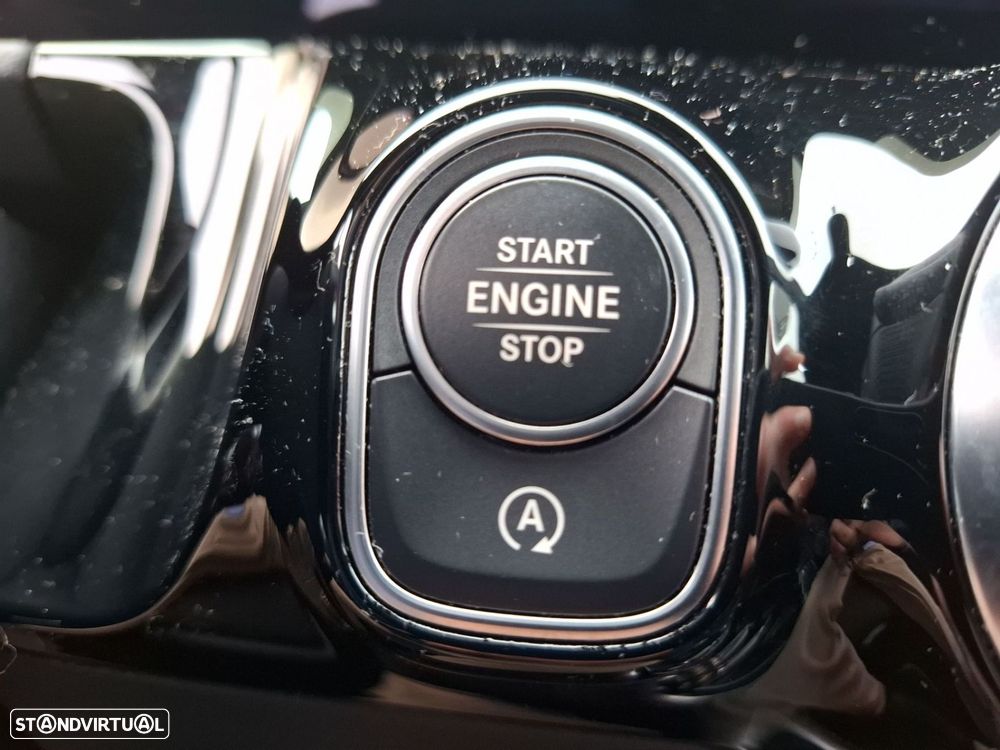 Mercedes-Benz GLA 180 d AMG Line - 17