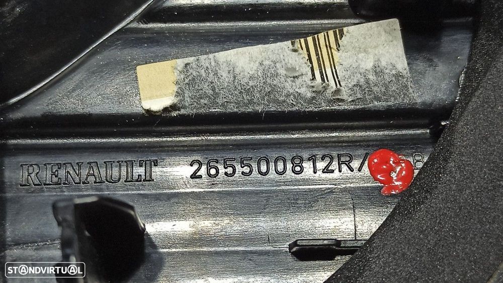 FAROLIM TRASEIRO DIREITO RENAULT CAPTUR ADVENTURE - 4