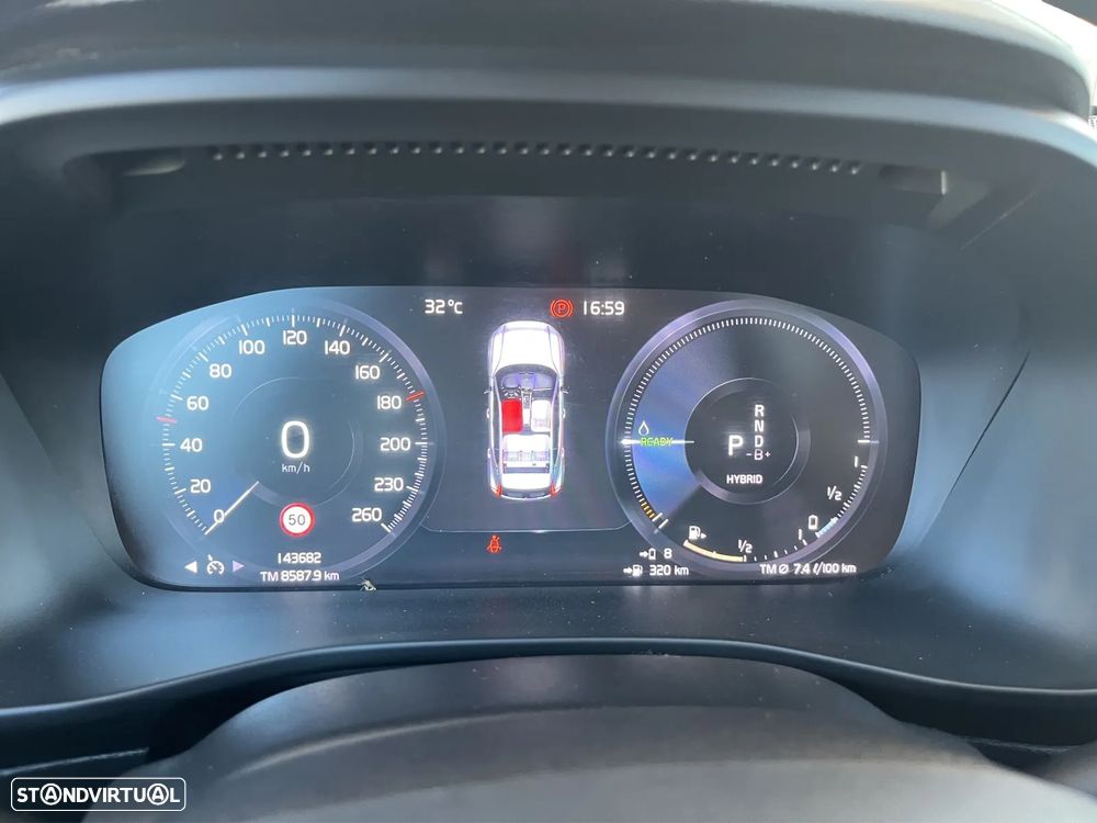 Volvo XC 40 T5 Recharge DKG Inscription Expression - 10