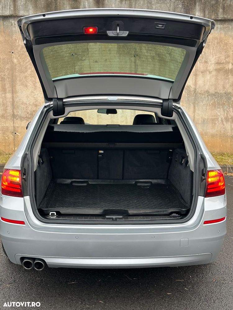 BMW Seria 5 520d Touring Aut. Luxury Line - 16