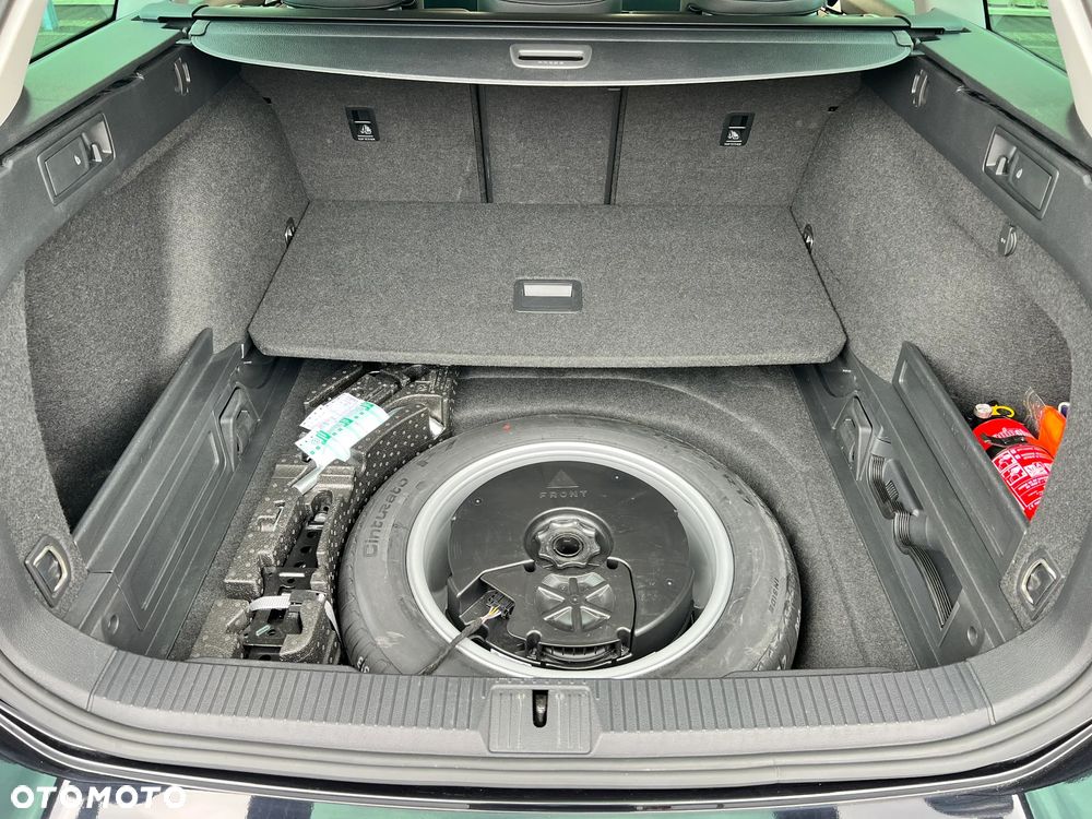 Volkswagen Passat 2.0 TSI Elegance DSG - 39