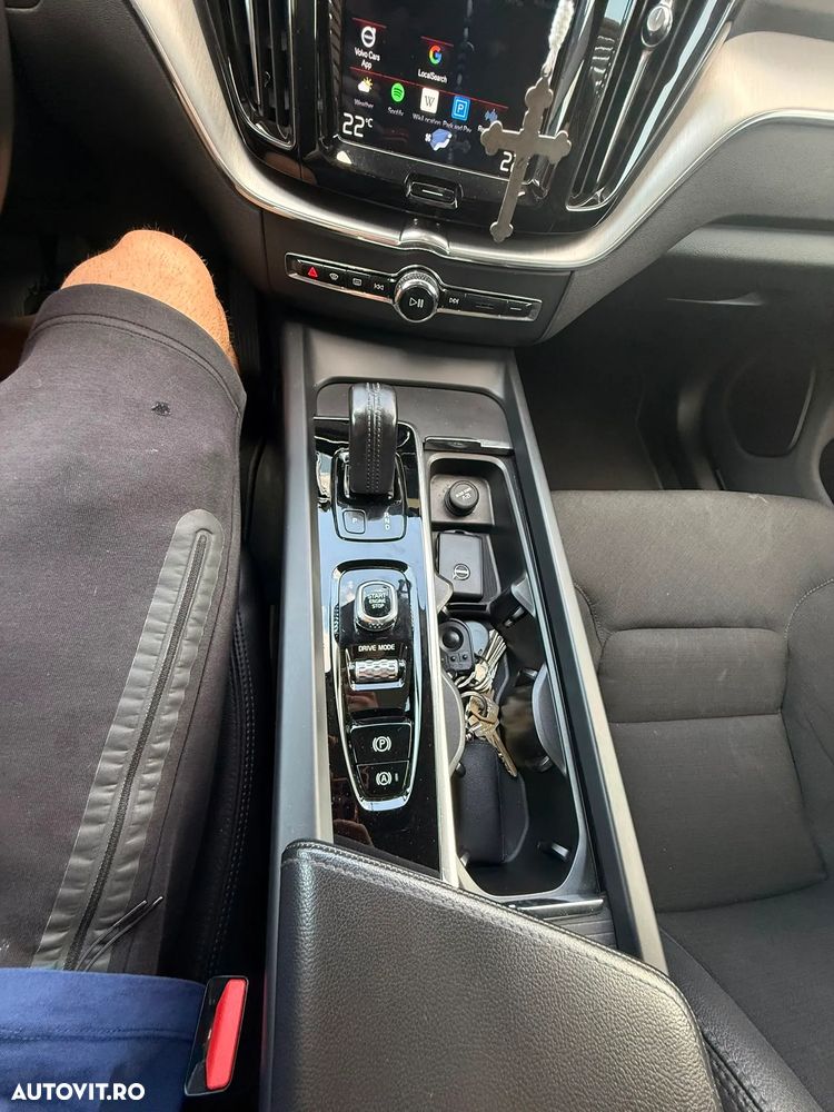 Volvo XC 60 T8 Twin Engine AWD Momentum - 12