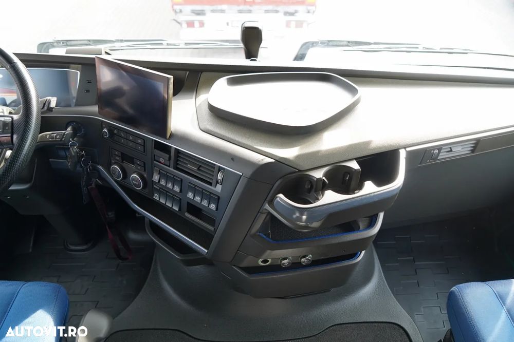 Volvo FH 500 / KIT / HIDRAULICĂ / RETARDER / I-SAVE / I-PARK COOL + BASCOLĂ KEMPF 60m3 / PUNȚĂ RIDICATĂ / 2021 - 26