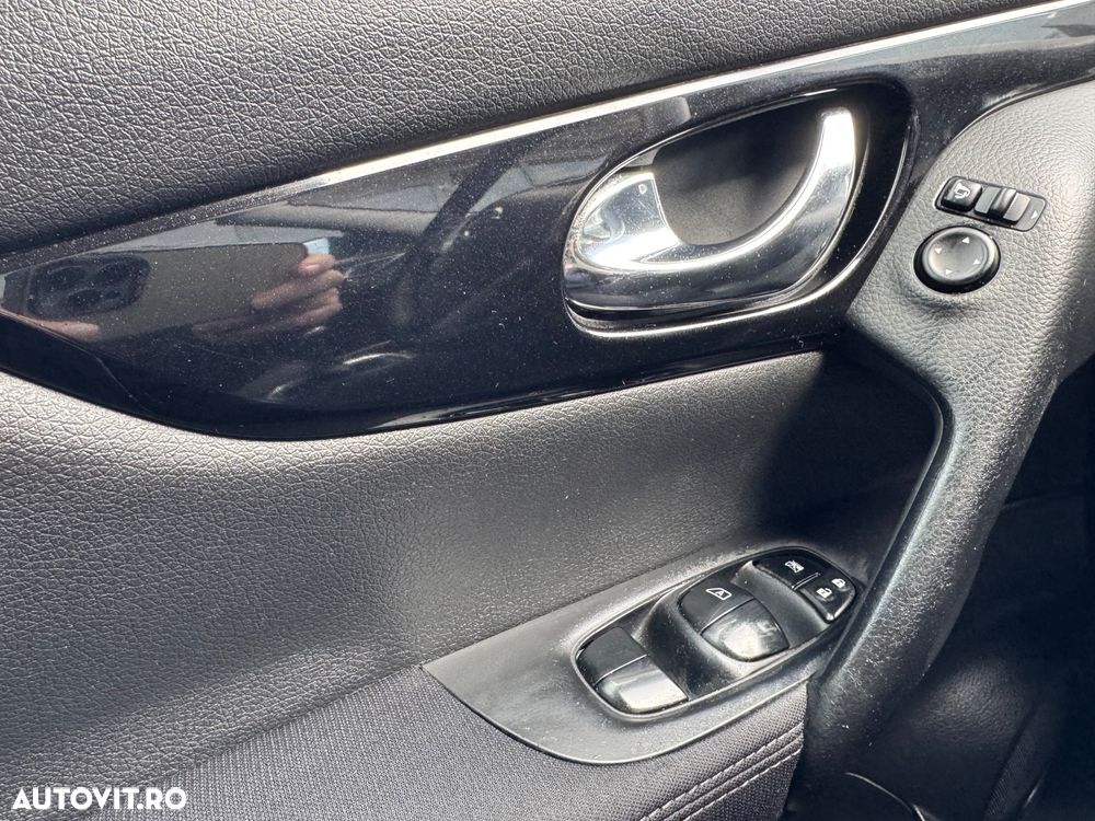 Nissan Qashqai 1.6 DCI Start/Stop 4X4 Acenta SP - 25