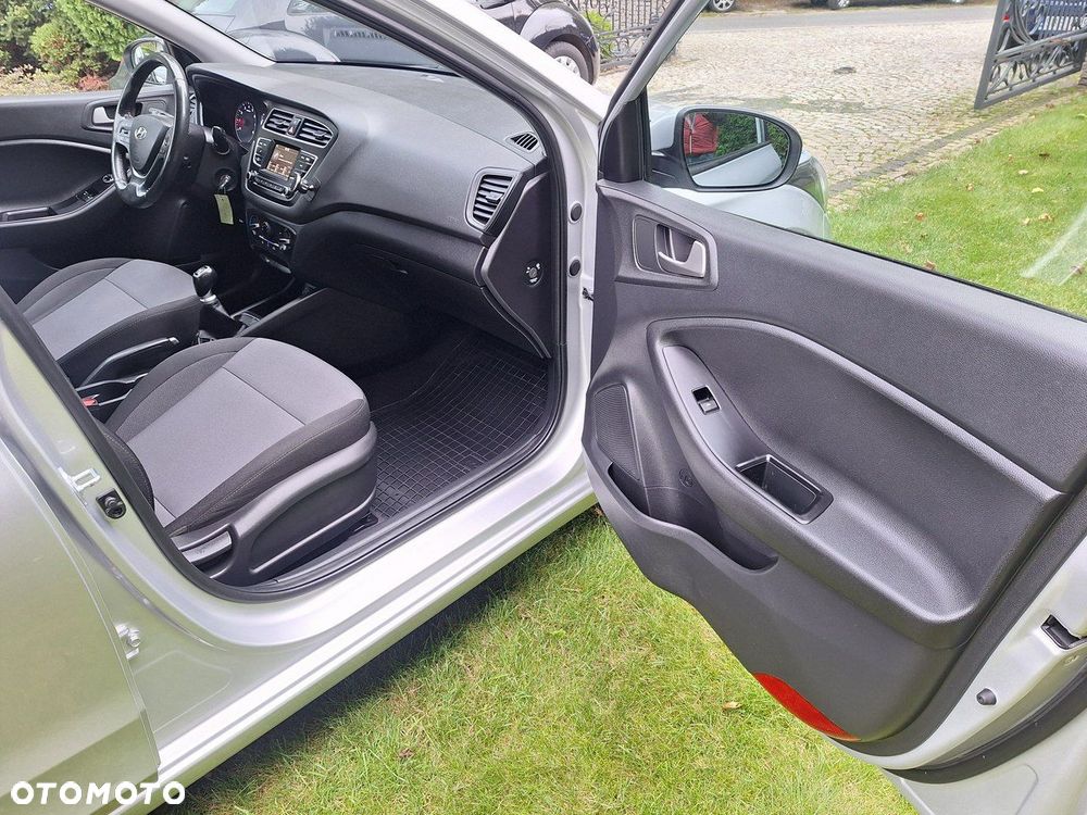 Hyundai i20 1.2 BlueDrive Fresh - 19