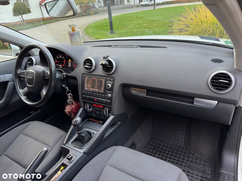 Audi A3 Sportback - 18