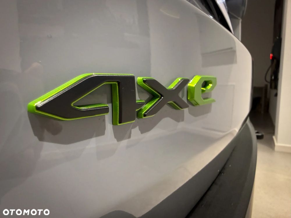 Jeep Avenger 1.2 T3 mHEV Upland 4xe eDCT6 - 19