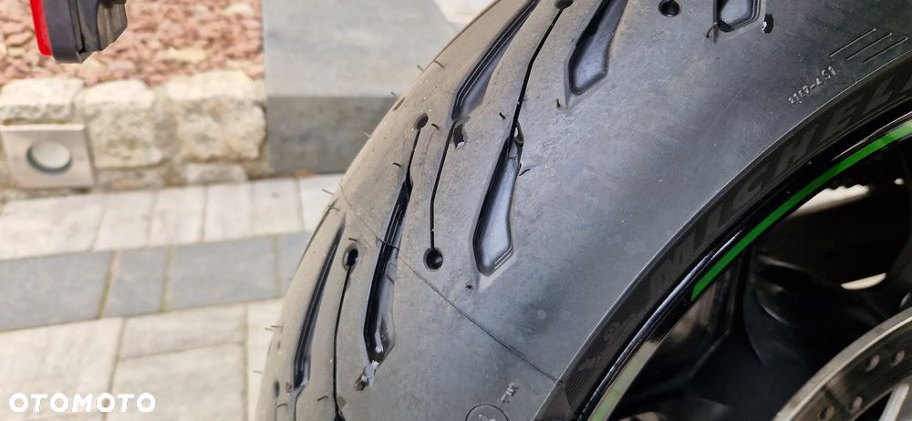 Kawasaki Ninja 1000 SX - 15