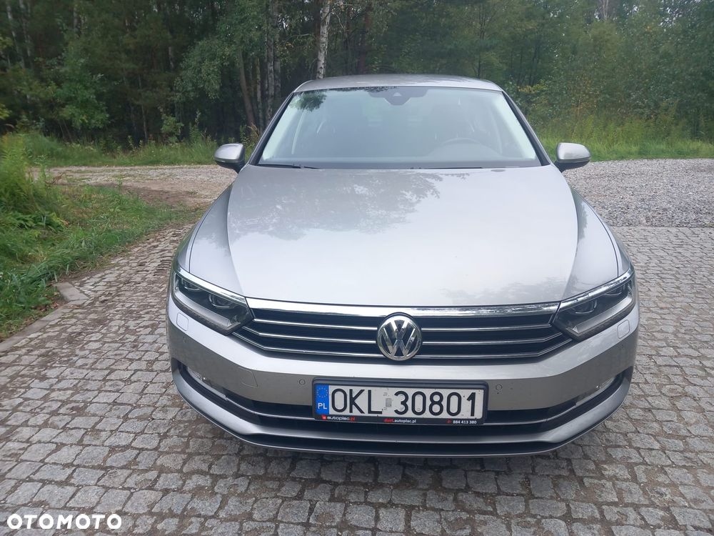 Volkswagen Passat 2017 photo 2