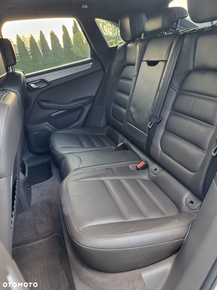 Porsche Macan Turbo PDK - 14