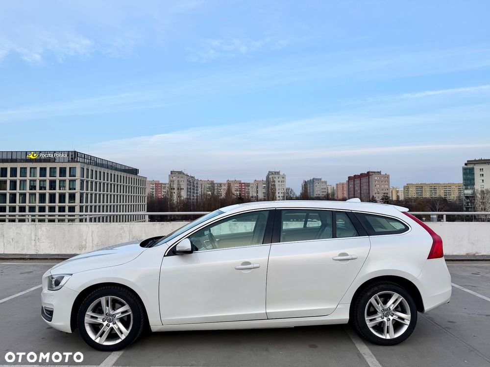 Volvo V60 T5 Geartronic Summum - 2