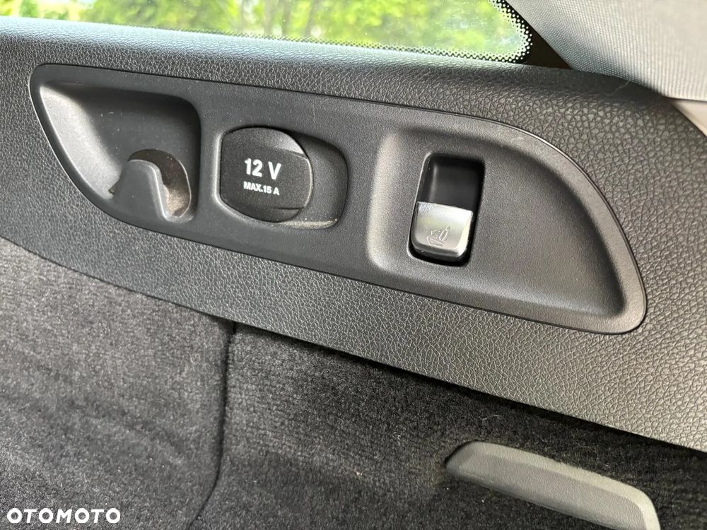 Mercedes-Benz Klasa E - 10