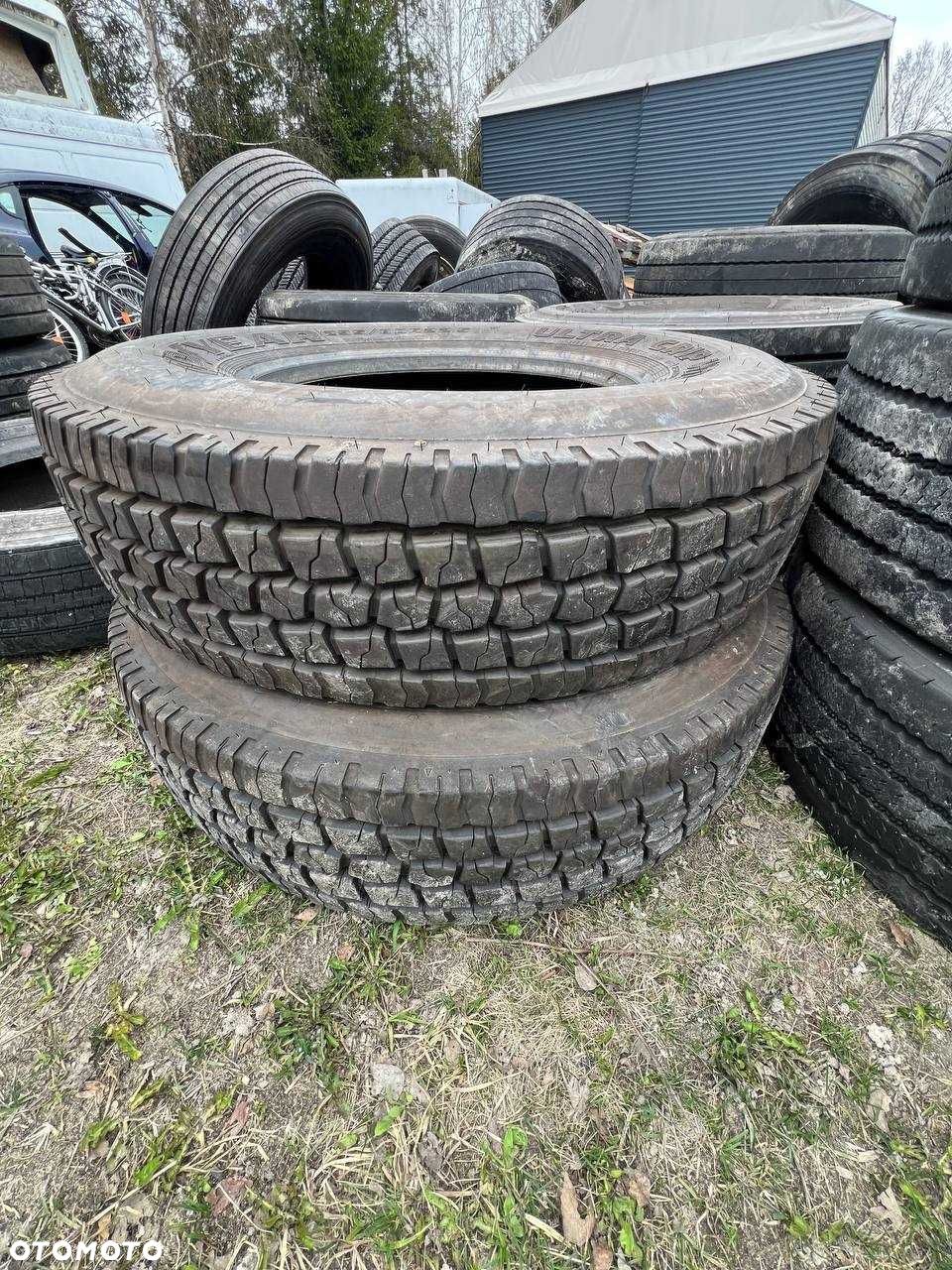 Opona GoodYear UltraGrip WTS 295/80 R22.5 mm17 - 1