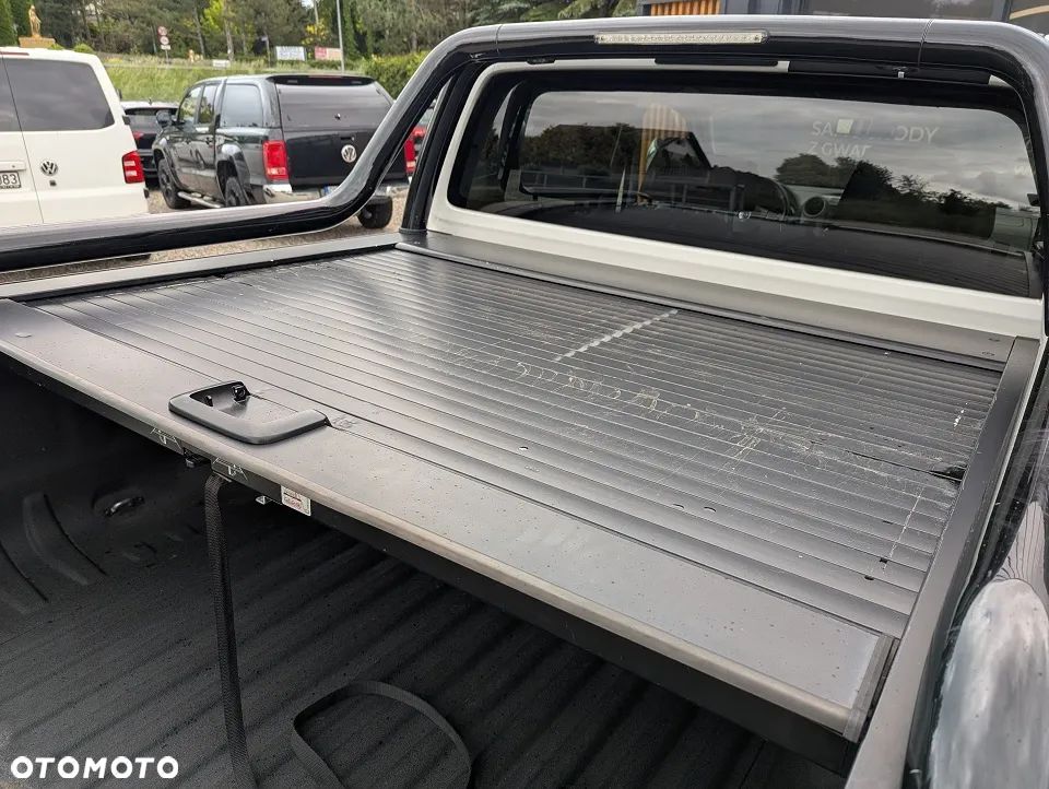 Volkswagen Amarok 2.0 BiTDI Autm Canyon - 24