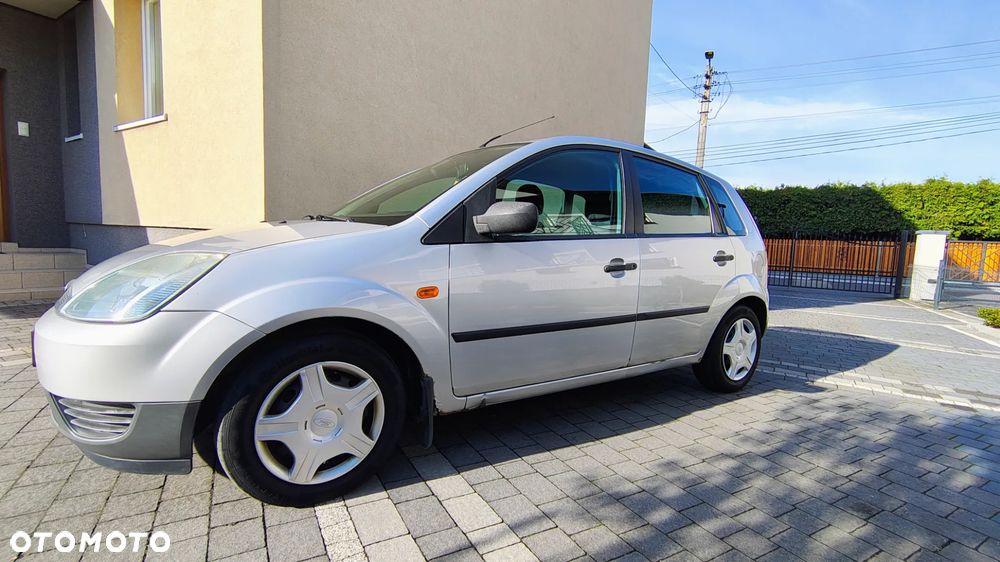 Ford Fiesta 2003 photo 3