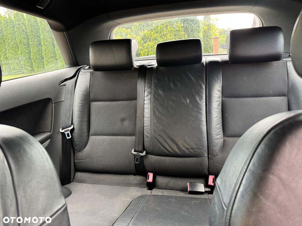 Audi A3 3-drzwiowe 2.0 TDI DPF Ambiente - 7
