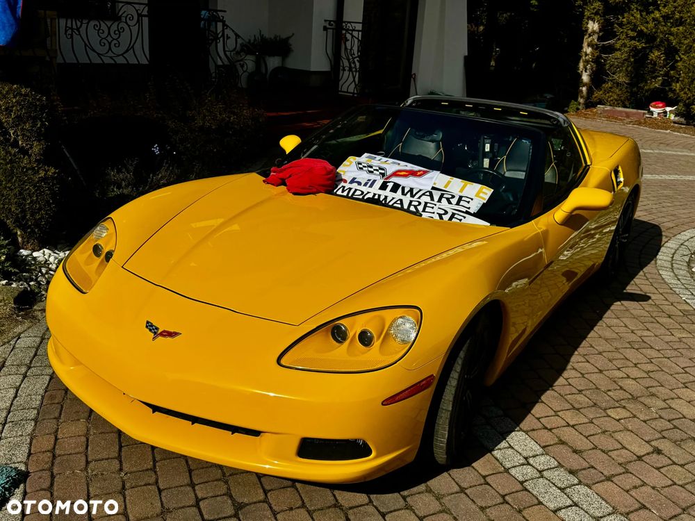 Chevrolet Corvette - 3
