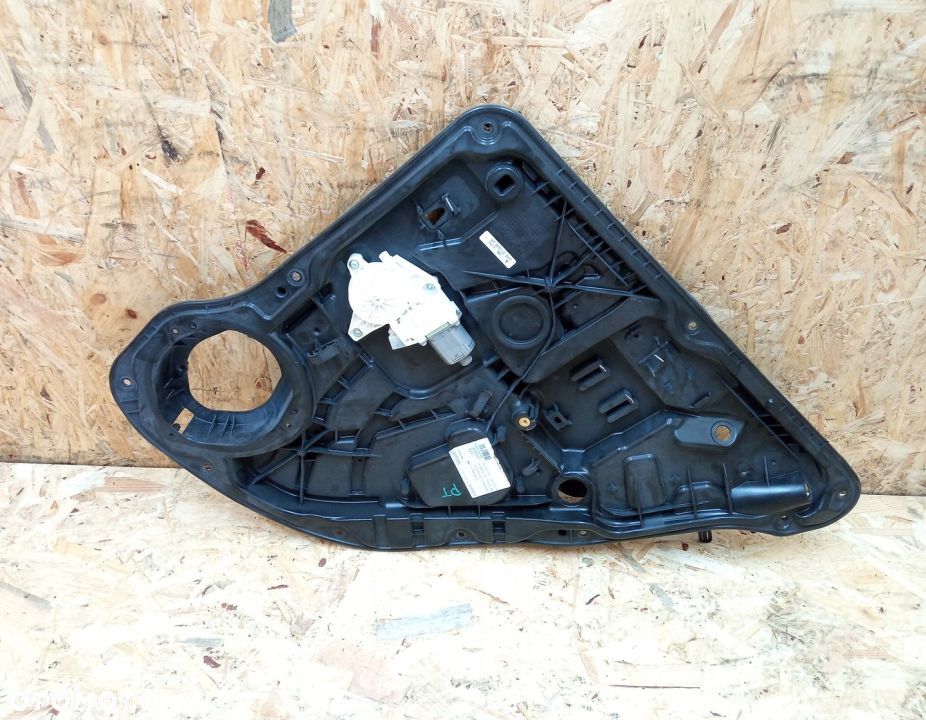 MECHANIZM SZYBY PRAWY TYLNY MERCEDES GL X166 - 1